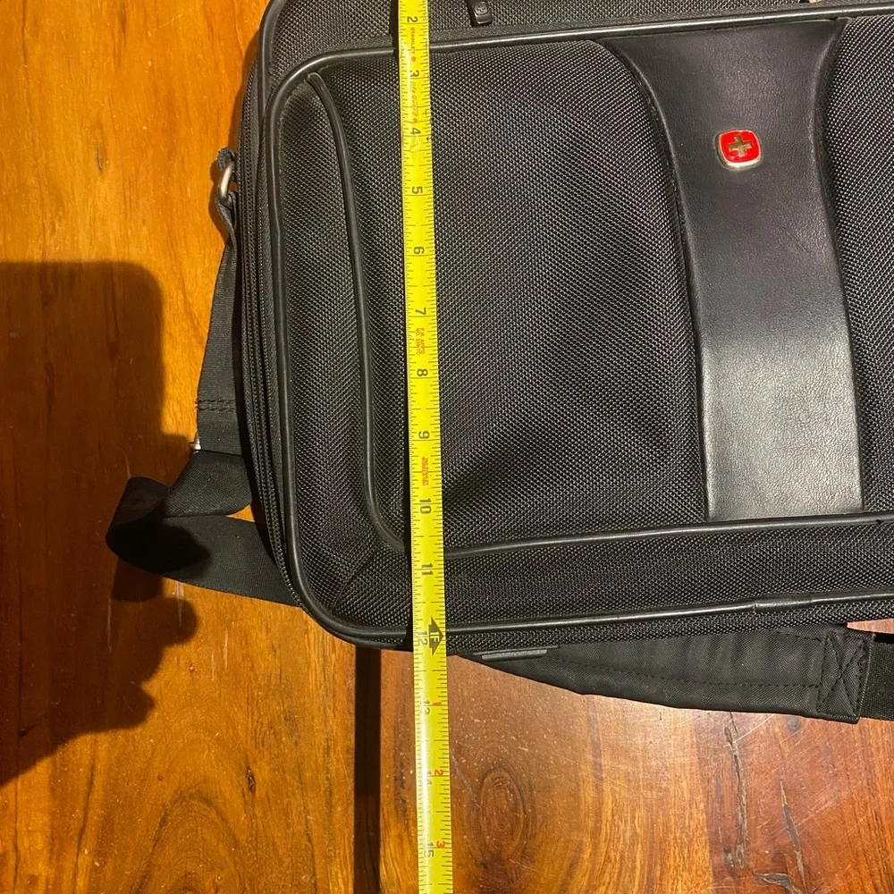Wenger‎ SwissGear Black Laptop Carry On Travel Briefcase